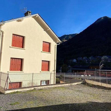 Appartement Au Centre Ville. Cauterets Extérieur photo
