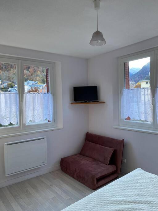 Appartement Au Centre Ville. Cauterets Extérieur photo